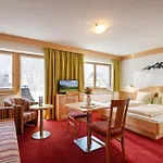 Eggerwirt Hotel 3*